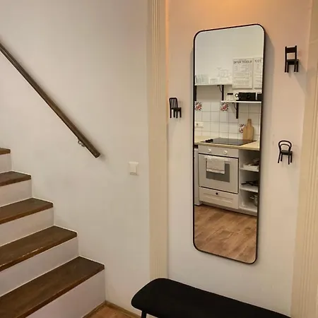 Center W18 Apartment *