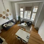 Center W18 * Budapeste
